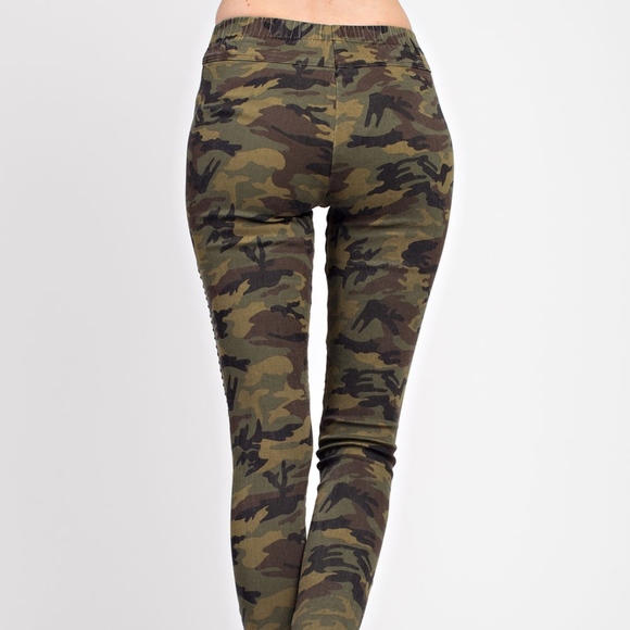 Taylor Camo Skinny Pants - Picture 3 of 5